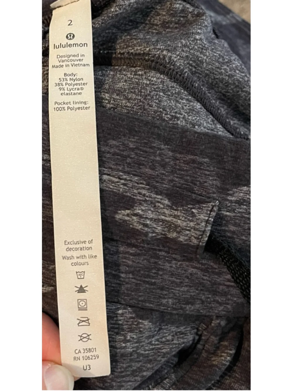 Lululemon Women’s Ready to Rulu Pant, Size 2, Camo, EUC